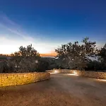 Cozy Home In Vela Luka