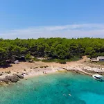 Cozy Home In Vela Luka *