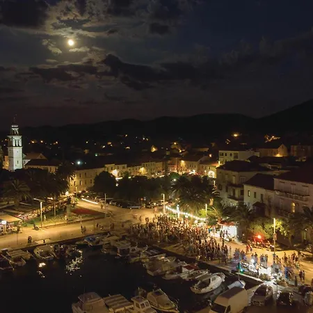 Cozy Home In Vela Luka فيلا لوكا
